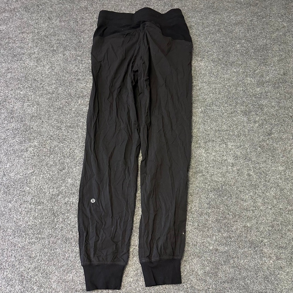 Lululemon Joggers Womens Size 4 Black Textured Athletic Dance Studio Pants